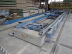 Bau-Tech Montagetisch mit Querförderung und Aufstellfunktion, Fertigungsmaße: ca. 10 x 3 m, mit Kettenförderung Bau-Tech Montagetisch mit Querförderung und Aufstellfunktion, Fertigungsmaße: ca. 10 x 3 m, mit Kettenförderung