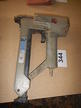 Druckluftklammermaschine Modell 94/32-17311 Druckluftklammermaschine Modell 94/32-17311