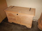 Bauerntruhe 120 x 72 cm, T: 53 cm Bauerntruhe 120 x 72 cm, T: 53 cm