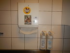 Papierspender + 2 Seifenspender Papierspender + 2 Seifenspender