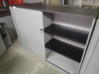 Steelcase Aktenschrankmodul, Silber-Anthrazit, mit Rollotüre, ca. B 160 x T 43 x H 117 cm, 3 Ordnerhöhen Steelcase Aktenschrankmodul, Silber-Anthrazit, mit Rollotüre, ca. B 160 x T 43 x H 117 cm, 3 Ordnerhöhen