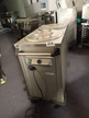 Rieber Röhrenstapler-Tellerwärmer Typ RV-H2-230, 1.4 kW, ca. B 42 x T 95 x H 90 cm Rieber Röhrenstapler-Tellerwärmer Typ RV-H2-230, 1.4 kW, ca. B 42 x T 95 x H 90 cm