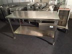 Edelstahl-Arbeitstisch mit Schublade rechts ca. Maße L 150 x T 70 x H 90 cm mobil Edelstahl-Arbeitstisch mit Schublade rechts ca. Maße L 150 x T 70 x H 90 cm mobil