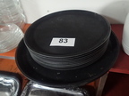 Servierplatten ca. 2 Stk. 35 cm DM, Stk. 27 cm DM 9 Stk Servierplatten ca. 2 Stk. 35 cm DM, Stk. 27 cm DM 9 Stk