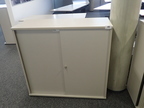 BENE Aktenschrank ca. L 120 x T 45 x H 113 cm, 3 Ordnerhöhen BENE Aktenschrank ca. L 120 x T 45 x H 113 cm, 3 Ordnerhöhen