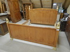 Doppelbett josephinisch , Kirsche furniert, neu vergoldete Details m. Schlagmetall, ca 215x197x140)cm Doppelbett josephinisch , Kirsche furniert, neu vergoldete Details m. Schlagmetall, ca 215x197x140)cm