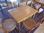 Tisch, Gründerzeit, ca. 84x63x75cm, mit 1 Auszugslade Tisch, Gründerzeit, ca. 84x63x75cm, mit 1 Auszugslade