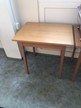 5 Stk. Beistelltische, davon 3 Stk. 60x60cm und 2 Stk. 80x60cm 5 Stk. Beistelltische, davon 3 Stk. 60x60cm und 2 Stk. 80x60cm