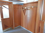 Wandgarderobe, L-förmig, ca. 170x60cm, Höhe ca. 210cm Wandgarderobe, L-förmig, ca. 170x60cm, Höhe ca. 210cm