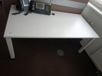 Schreibtisch ca. 160x80, weiß, Steelcase, ohne Rückwand Schreibtisch ca. 160x80, weiß, Steelcase, ohne Rückwand