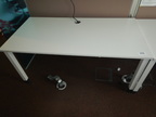 Schreibtisch ca. 160x80, weiß, Steelcase, ohne Rückwand Schreibtisch ca. 160x80, weiß, Steelcase, ohne Rückwand