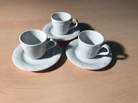 50 Stück Moccatassen mit Untertasse Vivendi 50 Stück Moccatassen mit Untertasse Vivendi