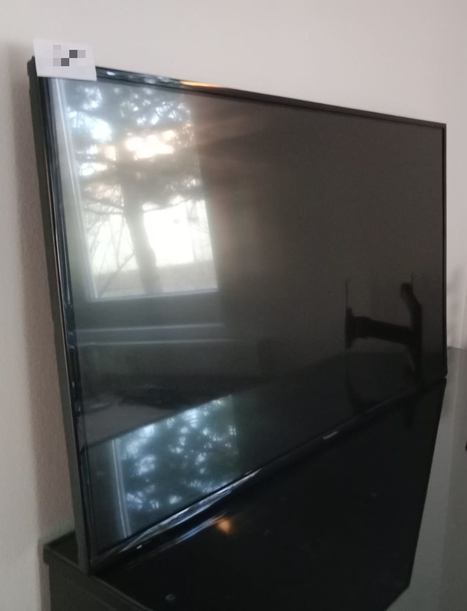 Fernseher inkl. Wandhalterung