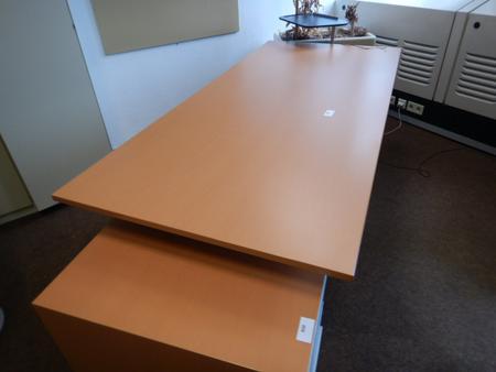 Schreibtisch ca. 220x100 cm