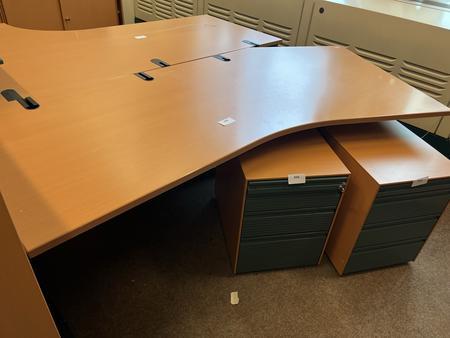 Schreibtisch ca. 200x100 cm