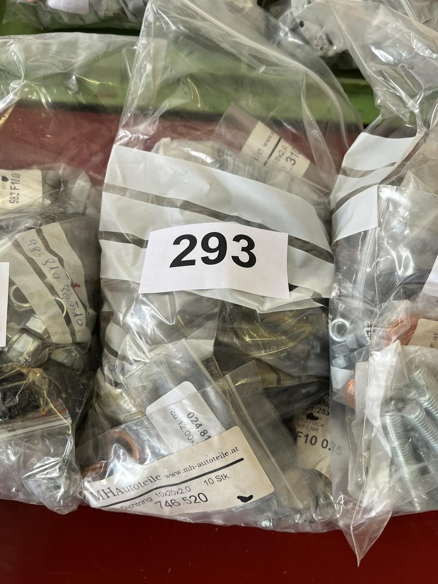Paket mit Auspuff-,Feingewinde- u. Sicherungsmuttern, Stehbolzen, Hitzeschutzscheiben u. Kupferdichtringe?d=2025-05-04 04:11:12