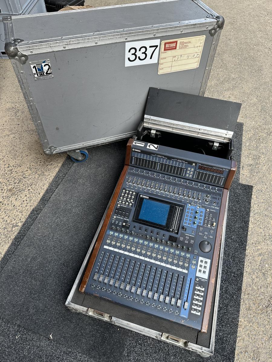 Yamaha DM1000 incl. Case