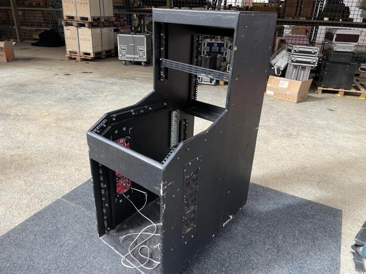 19 Zoll Rack on wheels