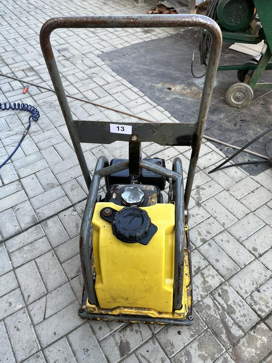 WACKER Rüttelplatte, ca. 90 kg - Kupplung angebl. defekt