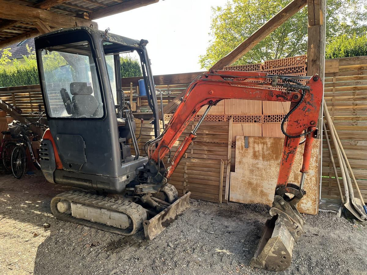 MINIBAGGER KUBOTA X 41.1, ca. 4865 h abgelesen , 80,40,30 - 45 cm Löffelpaket