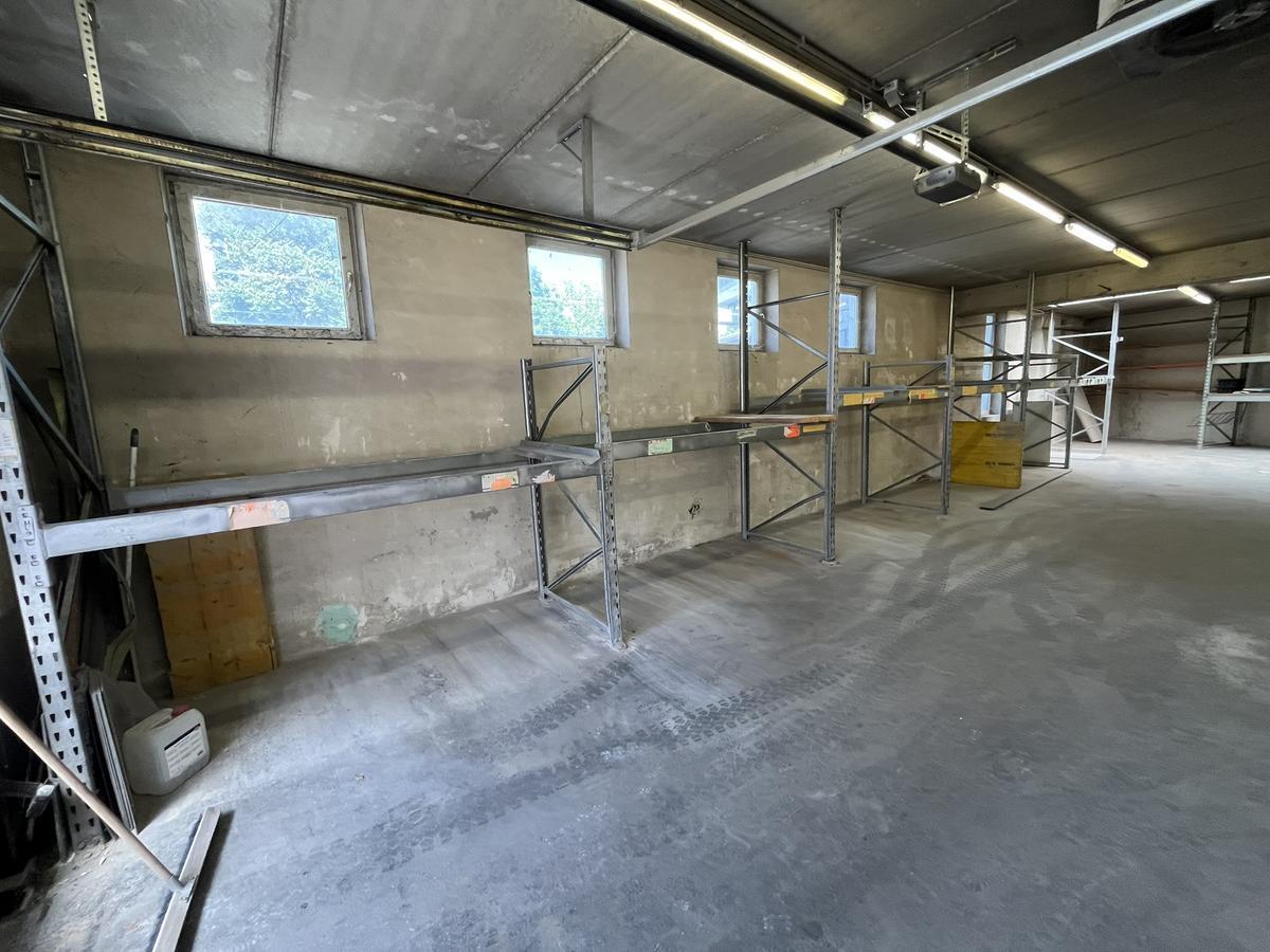ca.30 lfm Schwerlast Palettenregale - Selbstabbau 14 Stk.Steher ca. 200/250 cm 24 Stück Einhängebalken verzinkt?d=2025-05-22 12:07:08