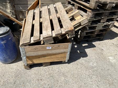 komplette Altholzbestand : Paletten,Kanter usw. komplette Altholzbestand : Paletten,Kanter usw.