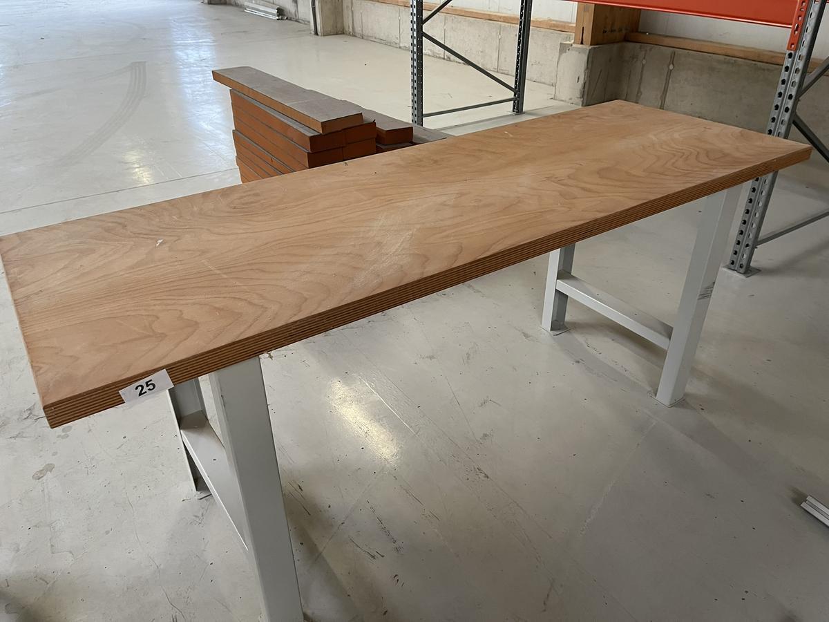 Werkbank mit Massivholzplatte 40 mm 200x70 cm,neuwertig?d=2025-05-13 16:28:08