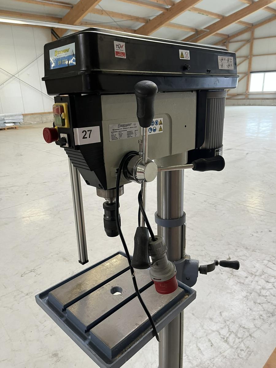 BERNADO Säulenbohrmaschine neuwertig SB 32 S 1.1 KW bis 32 mm?d=2025-05-13 21:43:48