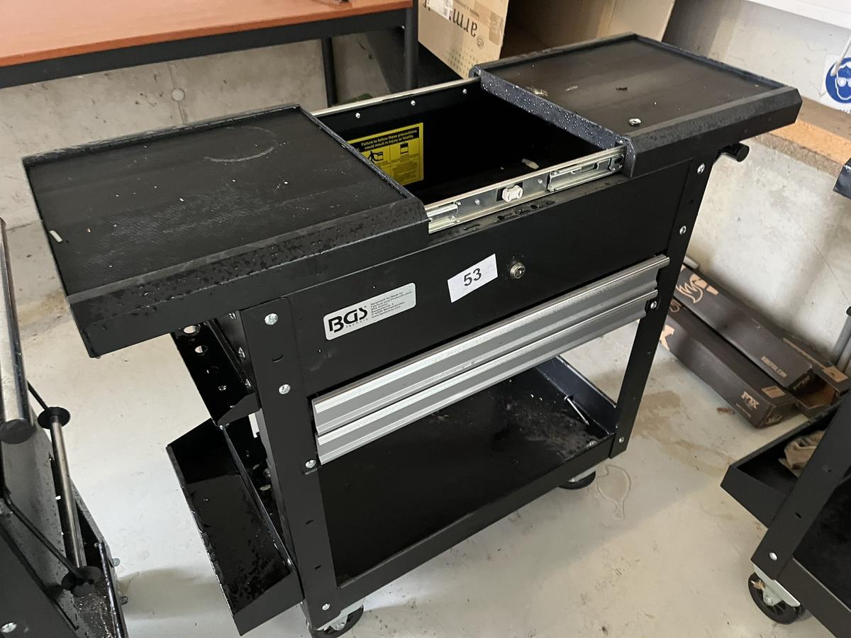Werkzeugwagen BDS in schwarz rollbar - Oberteil ausziehbar?d=2025-05-13 16:39:40