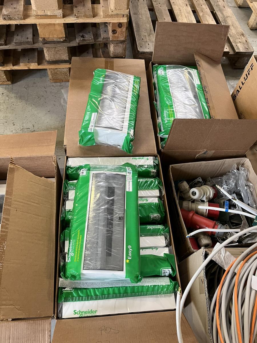 21 Stück Schneider Easy Verteiler neu?d=2025-05-13 18:46:58