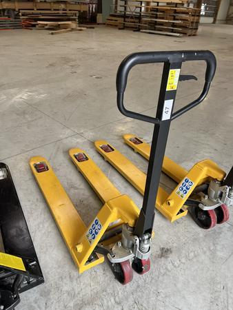 BERGIN Hubwagen 2500 kg Tragkraft , neuwertig BERGIN Hubwagen 2500 kg Tragkraft , neuwertig
