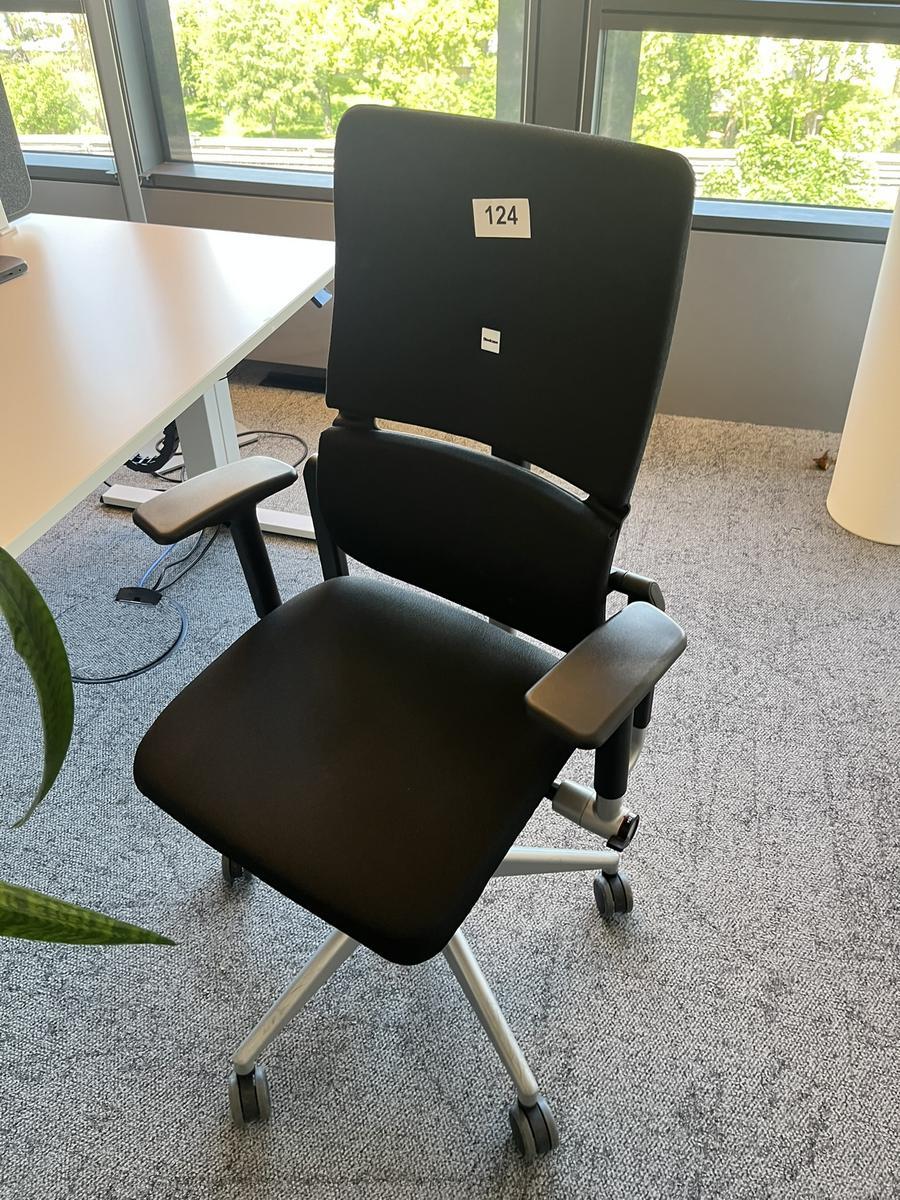 Steelcase Bürodrehstuhl anthrazit mit Armlehne höhenverstellbar