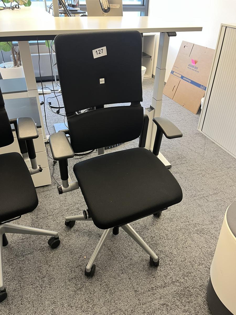 Steelcase Bürodrehstuhl anthrazit mit Armlehne höhenverstellbar