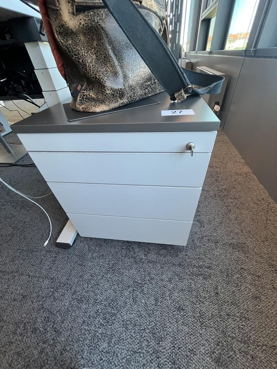 Rollcontainer mit Auszugsladen ca.43/60/53 cm Steelcase?d=2025-05-20 16:40:19