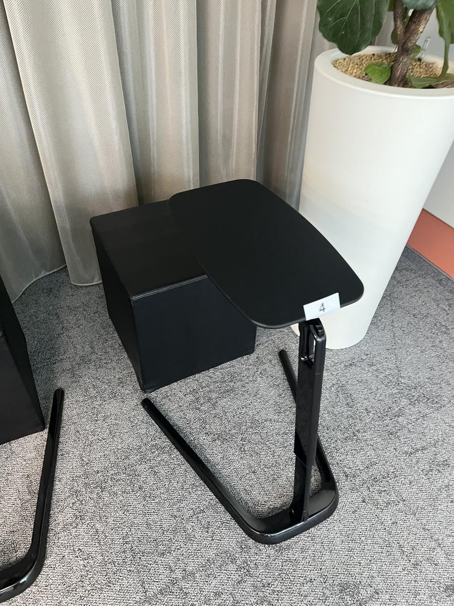 höhenverstellbarer Konferenz-,Beistelltisch ca.50/28 cm mit Hocker 40/40 cm?d=2025-05-20 17:04:25