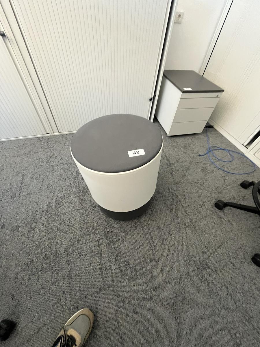 Steelcase Designerhocker mit Kippfunktion?d=2025-05-20 16:43:55