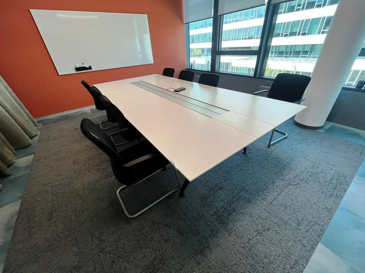 Steelcase Besprechungs-,Konferenztisch mit 325x150 cm?d=2025-05-20 17:18:14