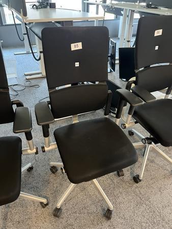 Steelcase Bürodrehstuhl anthrazit mit Armlehne höhenverstellbar Steelcase Bürodrehstuhl anthrazit mit Armlehne höhenverstellbar