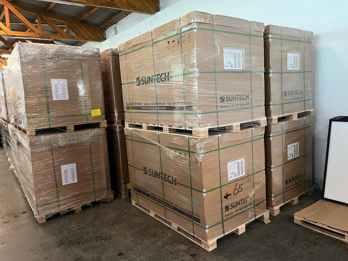 22 Stk. Solar Paneele, Typ Suntech 435W, ca. 10 kW (9.57 kW)?d=2025-05-21 00:32:29