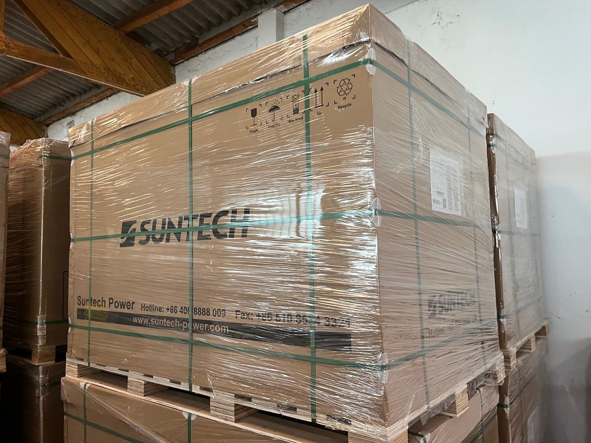 36 Stk. Solar Paneele, Typ Suntech 435W, ca. 15 kW (15.66 kW)?d=2025-05-21 00:35:57