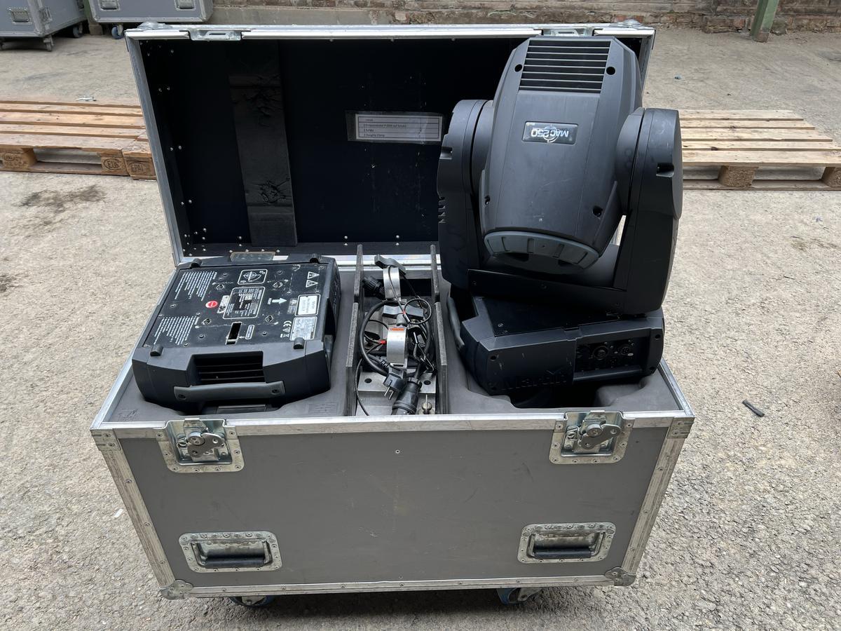 1x Martin MAC250 Krypton incl. case?d=2025-05-21 00:52:44