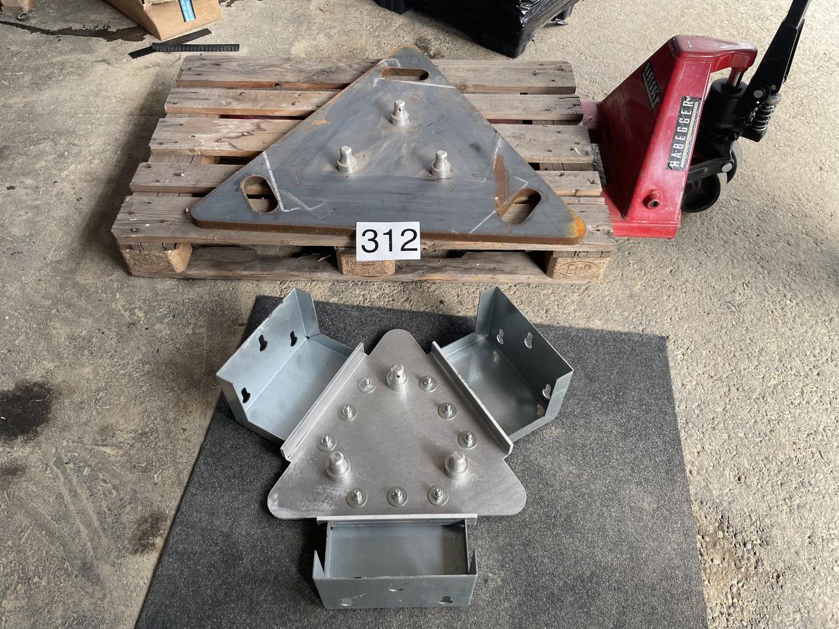 TV Stand for 3 TVs?d=2025-05-21 09:11:45
