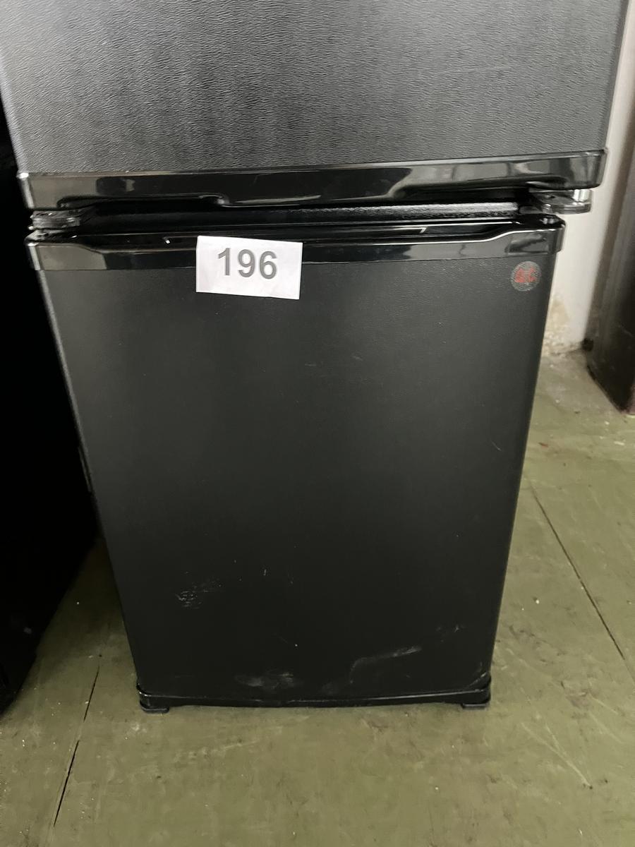 MINI Kühlschrank 230 V?d=2025-05-21 00:41:55