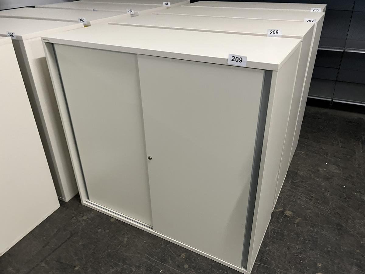 Neudörfler Aktenschrank 120/110 cm 3 Ordnerhöhen mit Schlüssel?d=2025-05-21 05:57:37