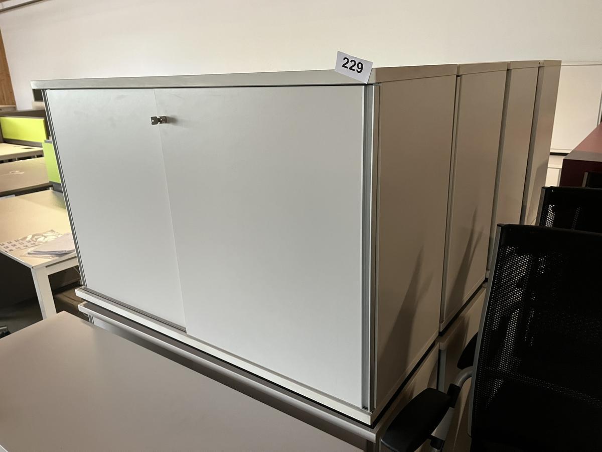 Aktenschrank 120/78 cm mit Schiebetüre 2 Ordnerhöhen?d=2025-05-21 00:38:25