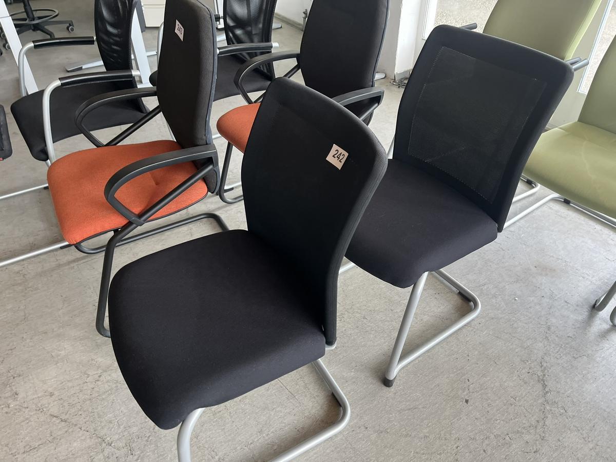 2 Stück Bürostühle?d=2025-05-21 00:28:51