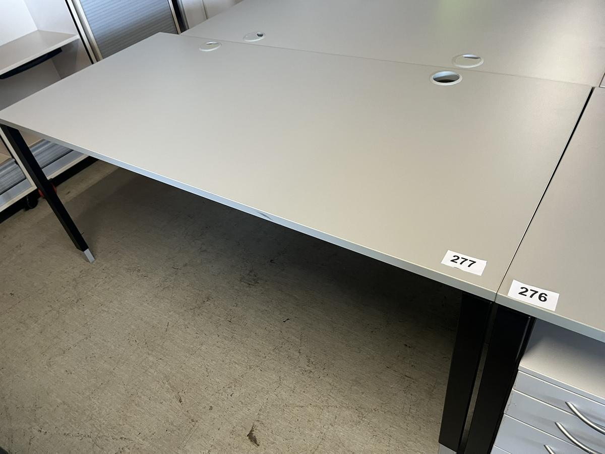 HALI Schreibtisch ca. 170x80 cm?d=2025-05-21 00:35:56