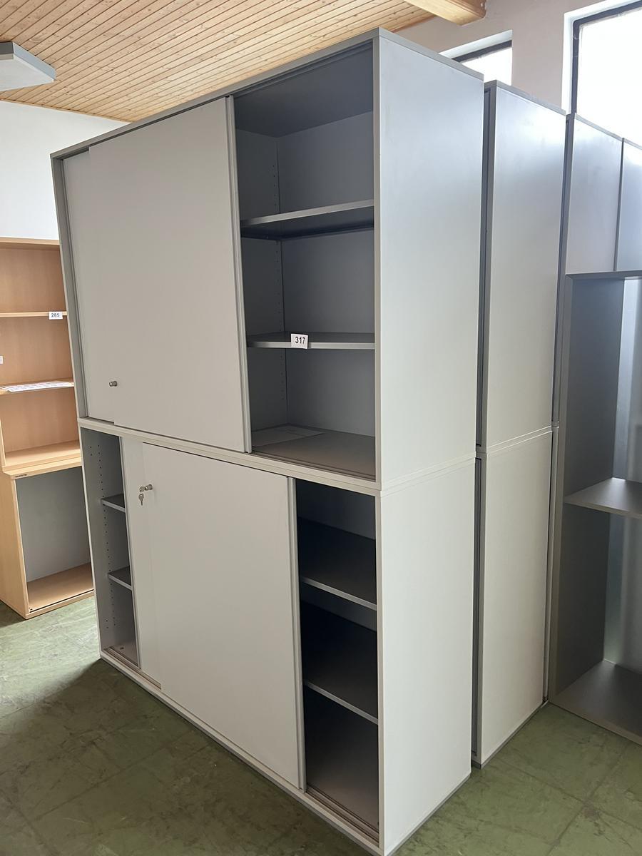 2 Stück Aktenschränke 160/110 cm mit Schiebetüre grau?d=2025-05-21 03:01:10