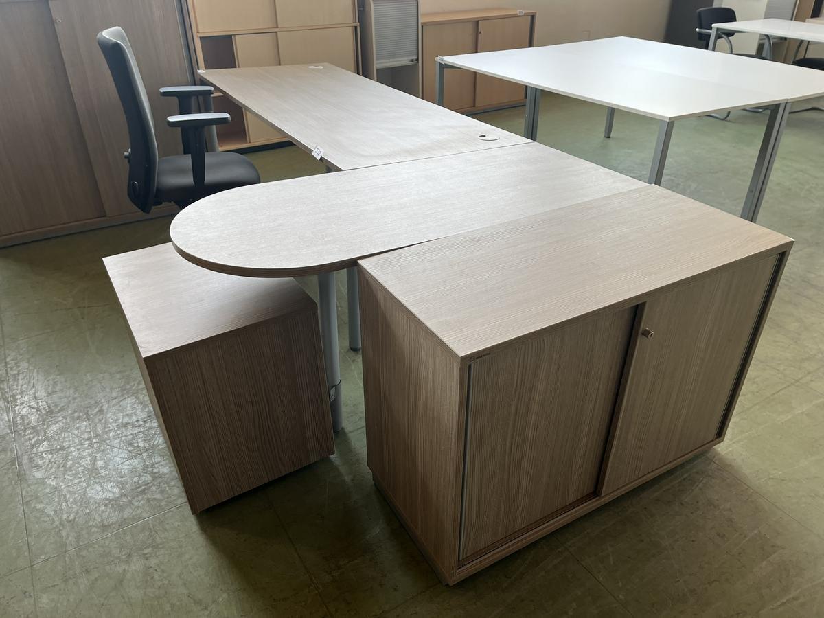 komplettes Büro bestehend aus Schreibtisch 200/80 cm - Anbauecke 160/60 cm, 1 Aktenschrank 120/110 cm, 1 Rollcontainer?d=2025-05-21 00:37:18