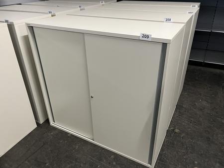 Neudörfler Aktenschrank 120/110 cm 3 Ordnerhöhen mit Schlüssel Neudörfler Aktenschrank 120/110 cm 3 Ordnerhöhen mit Schlüssel